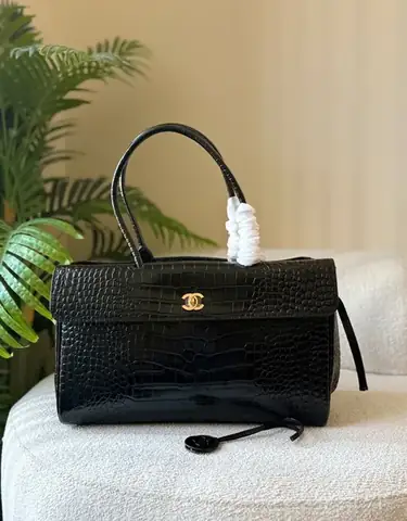 Black Chanel Crocodile Embossed Calfskin Handbag in Dubai
