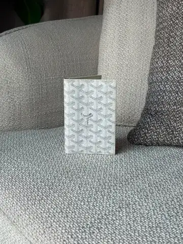 Goyard Saint Pierre Wallet in Dubai