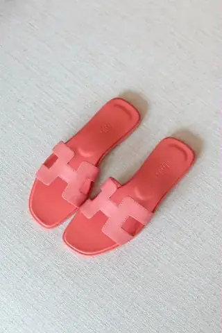Hermes Women Sandals in Dubai