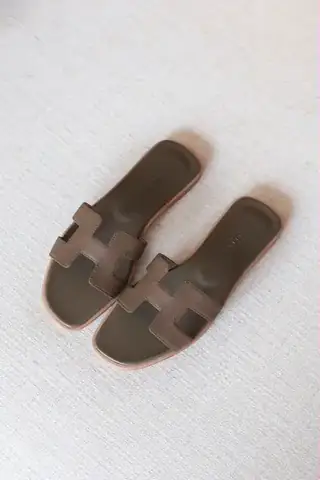 Hermes Women Sandals in Dubai