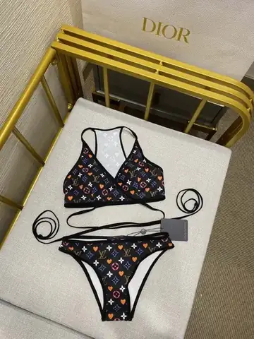 louis vuitton in Dubai